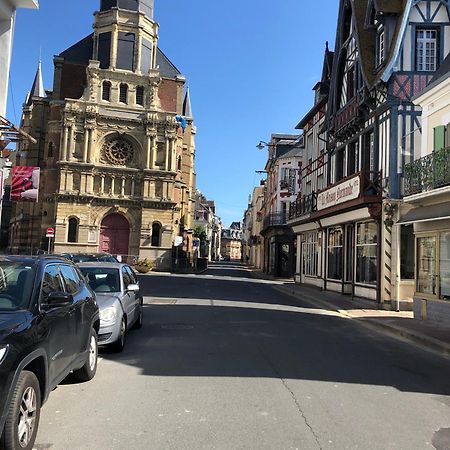 2 Pieces- Rue Pietonne Trouville -Le Petit Juliana מראה חיצוני תמונה