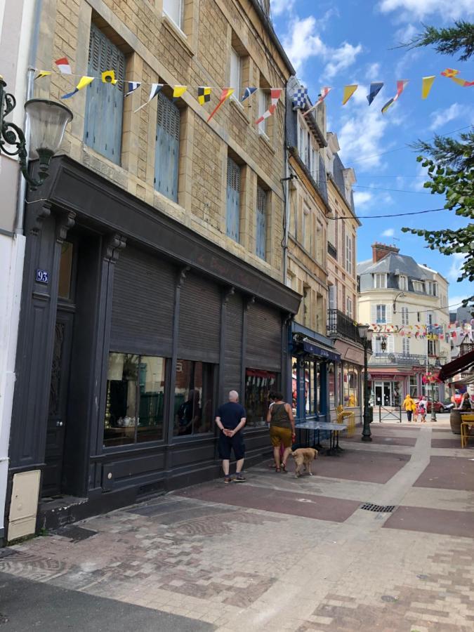 2 Pieces- Rue Pietonne Trouville -Le Petit Juliana מראה חיצוני תמונה